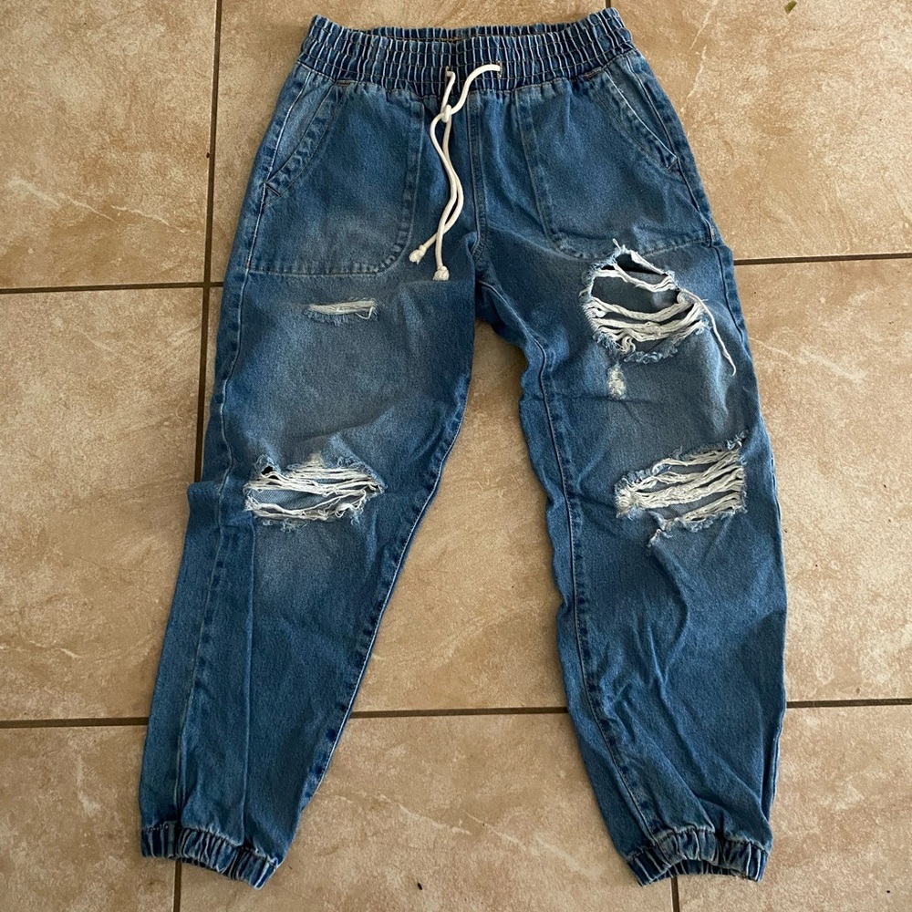 Ripped mom jeans